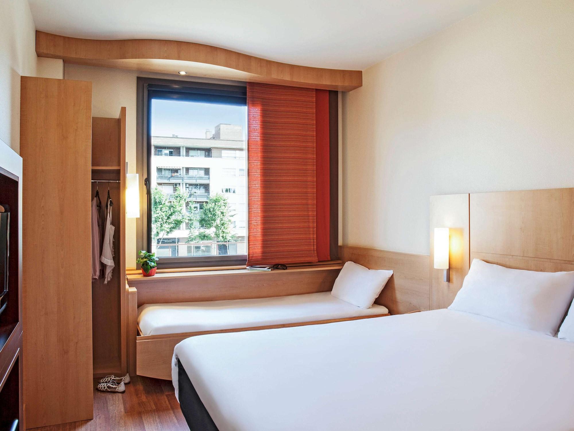 ไอบิส บาร์เซโลนา โมเยต Hotel มอลเยต เดล บาเยส ภายนอก รูปภาพ